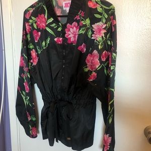 Juicy Couture Zipped Windbreaker with waist tie.